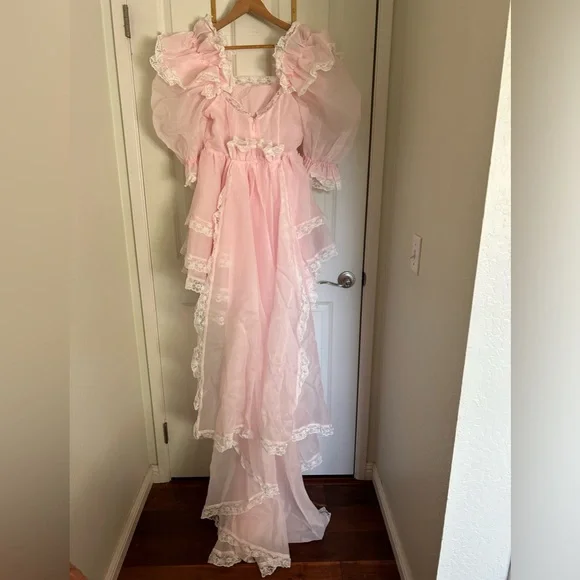 Selkie Duchess Sugarfrill Dress in Baby Soft Pink size Small - Picture 8 of 14